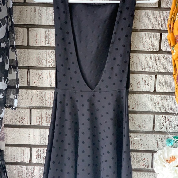 Adorable flirty dress - Picture 5 of 6